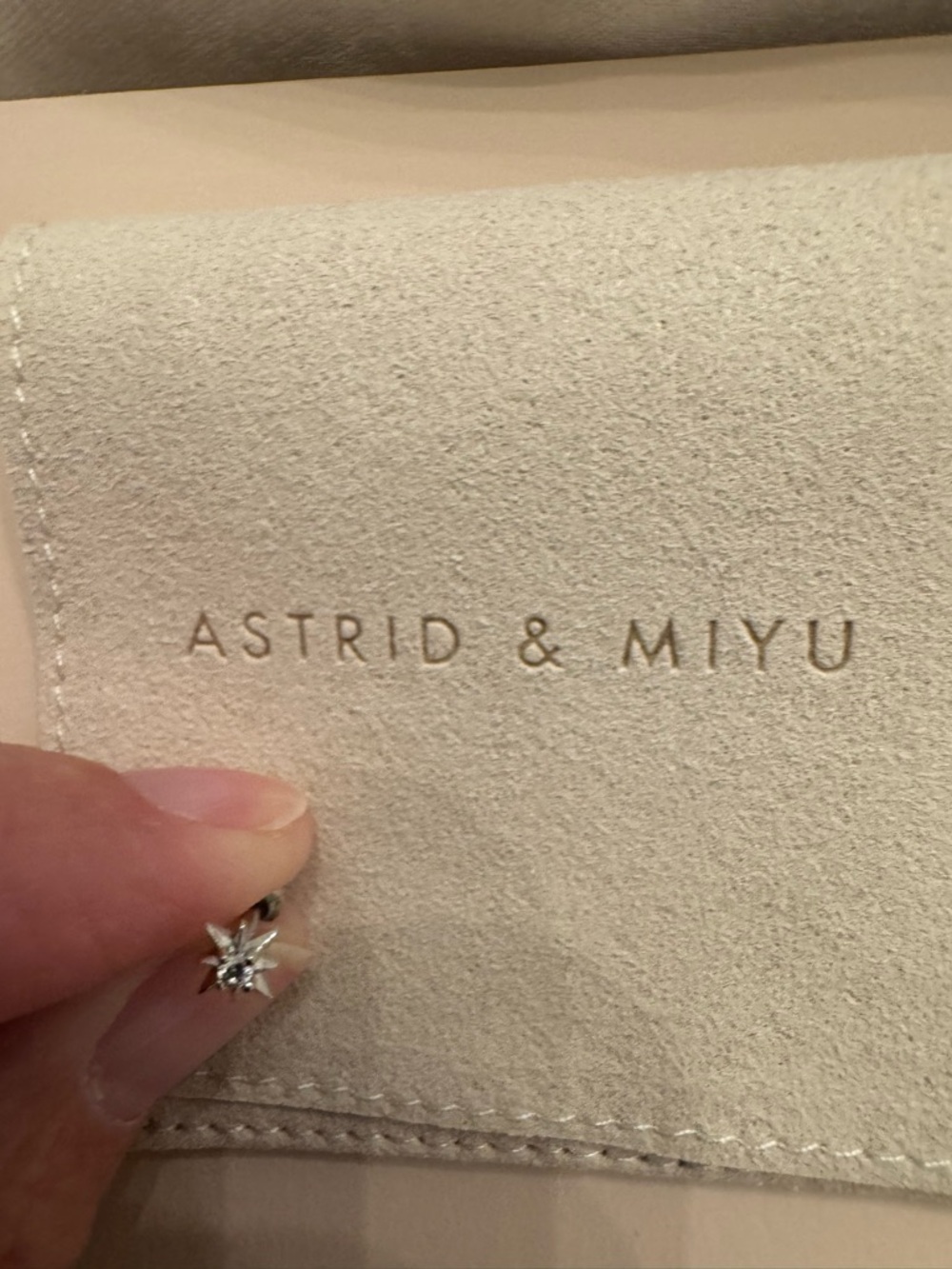 ASTRID & MIYU NEW Silver Star Stud Earring - Single - Picture 2 of 2
